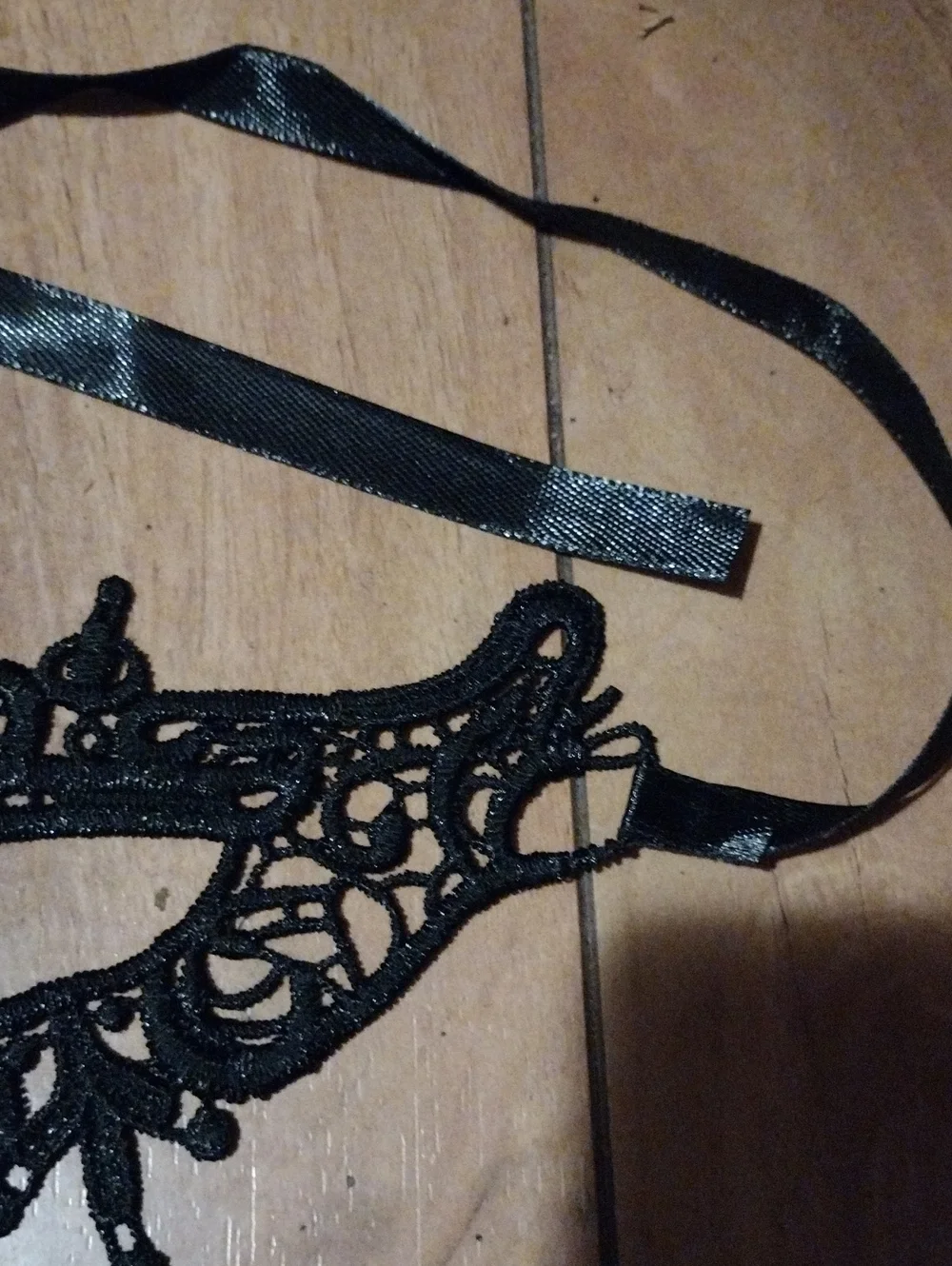 Black Lace Masquerade Mask - Women's Accessory